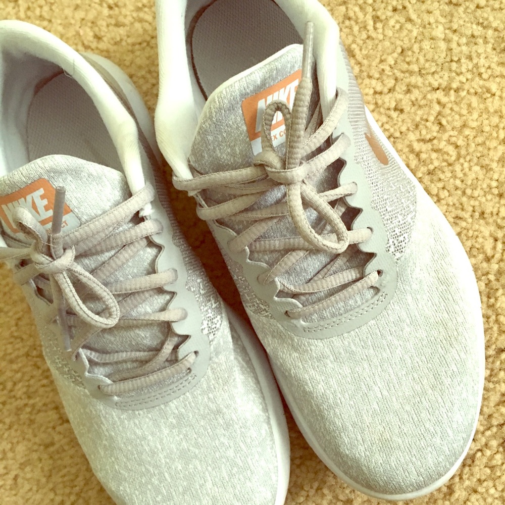 Nike Flex Contact sneakers